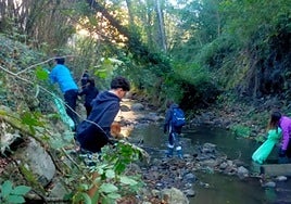 La limpieza del río en auzolan cerrará el día 18 las actividades de sensibilización que se abren mañana.