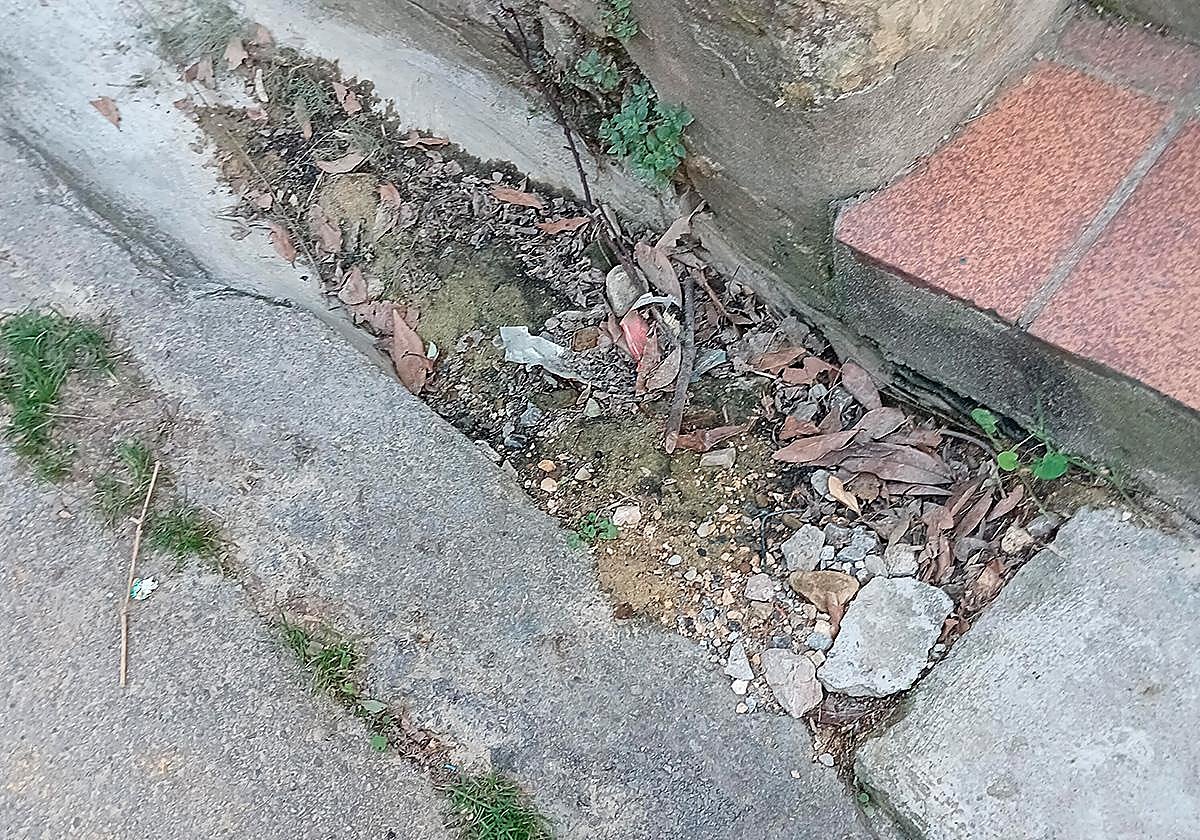 Ulia: Alcantarillas sin limpiar