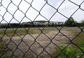 Instalaciones de la antigua Hípica de Loiola, sin uso desde finales de 2022 y donde se levantarán los nuevos cuarteles.