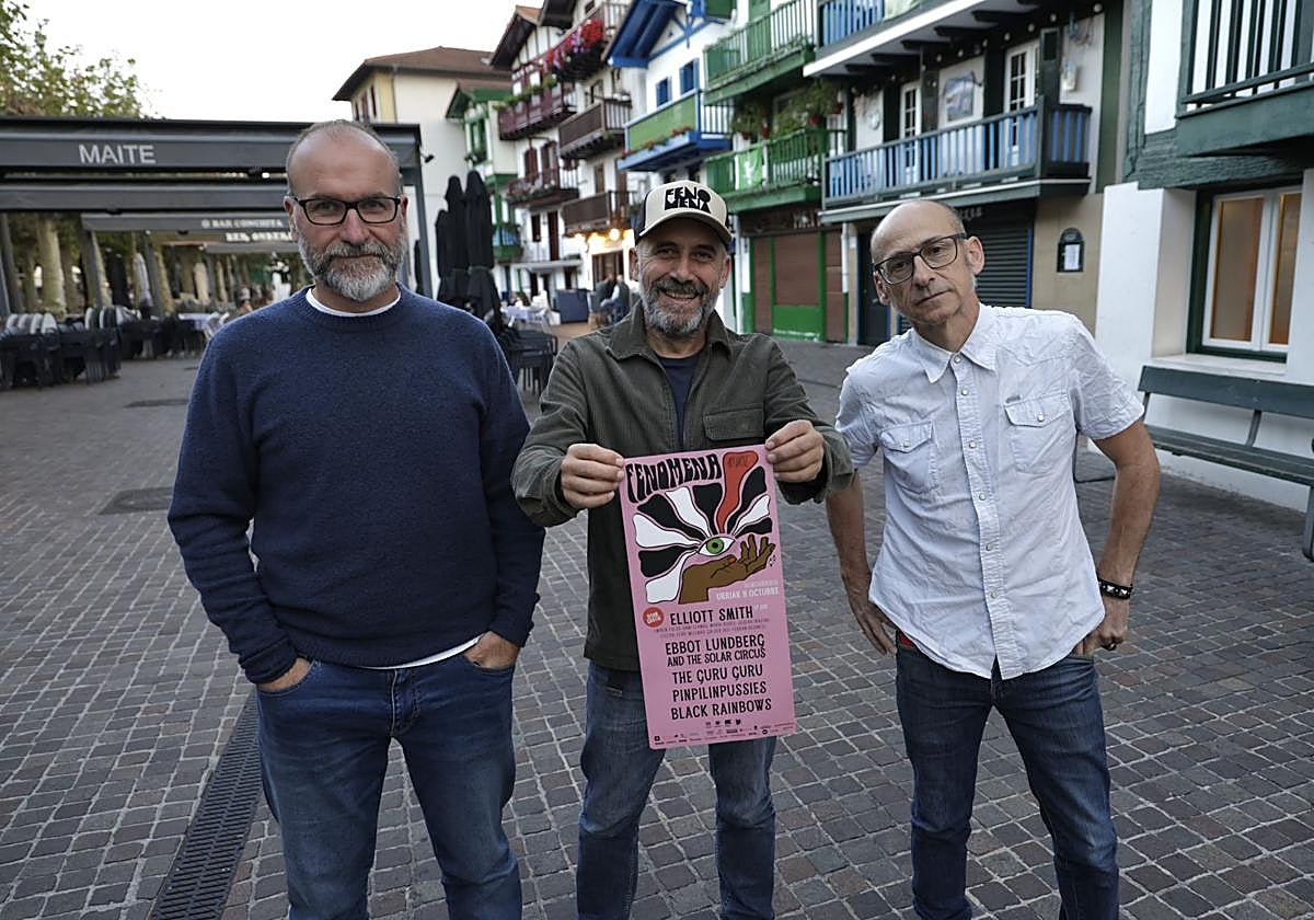 Javi Vitoria 'Toto', Oskar Marcos y Ernesto Villar, en Hondarribia.