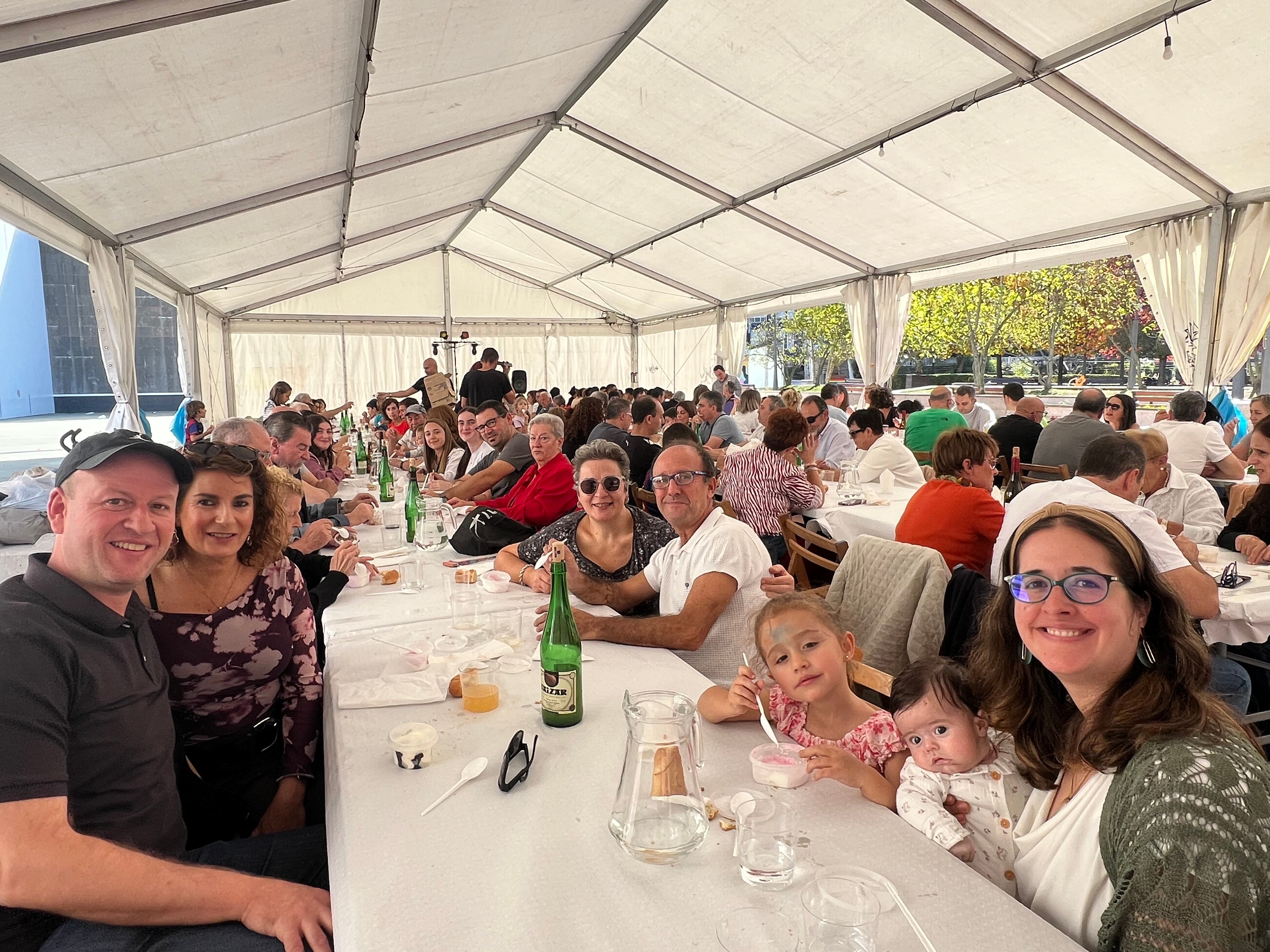 Más de un centenar de socios y socias se encuentran disfrutando este sábado del &#039;Casinoeguna&#039;