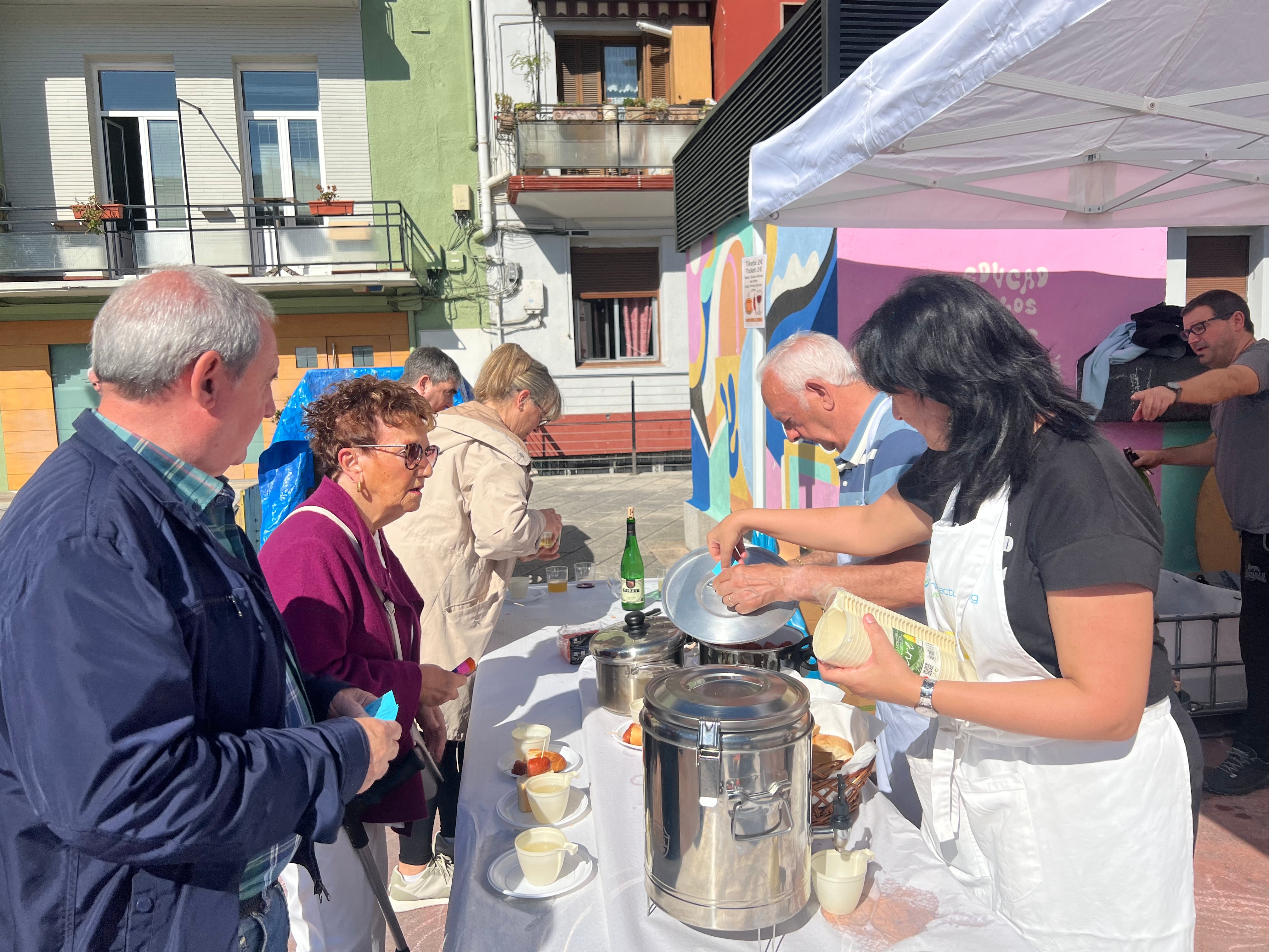 Más de un centenar de socios y socias se encuentran disfrutando este sábado del &#039;Casinoeguna&#039;