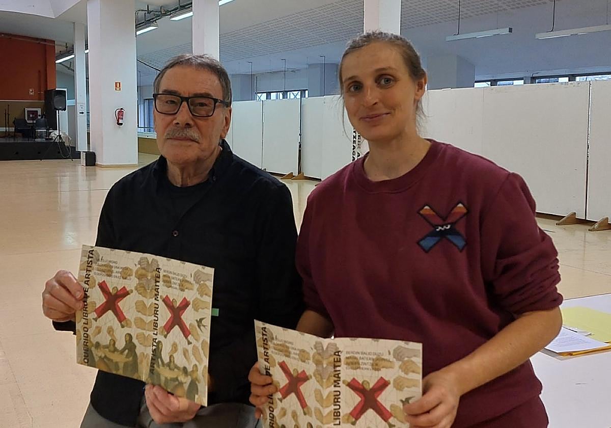 Barrios y Baile, durante la presentación de la nueva edición de Encuentros sobre el Libro de Artista de Gipuzkoa.