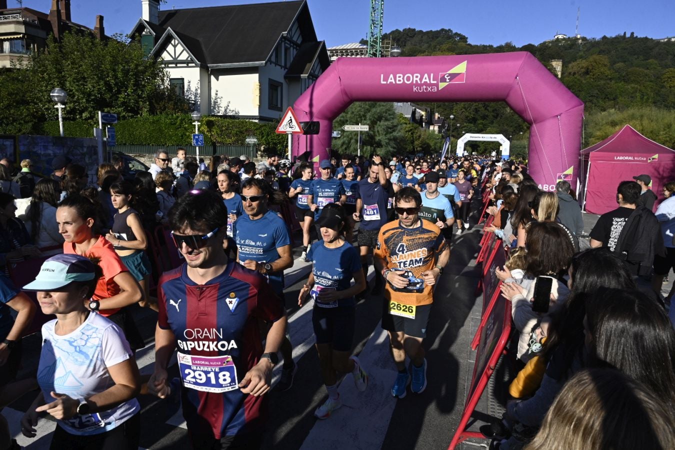 Sol y buen ambiente en el Cross 3 playas