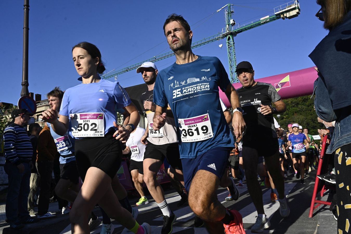 Sol y buen ambiente en el Cross 3 playas