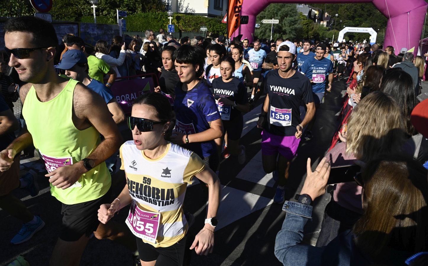 Sol y buen ambiente en el Cross 3 playas