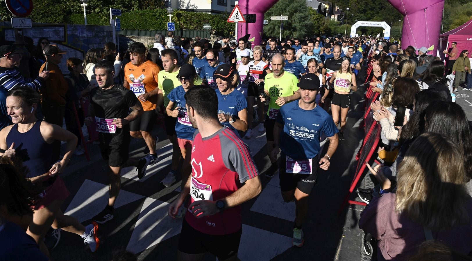 Sol y buen ambiente en el Cross 3 playas