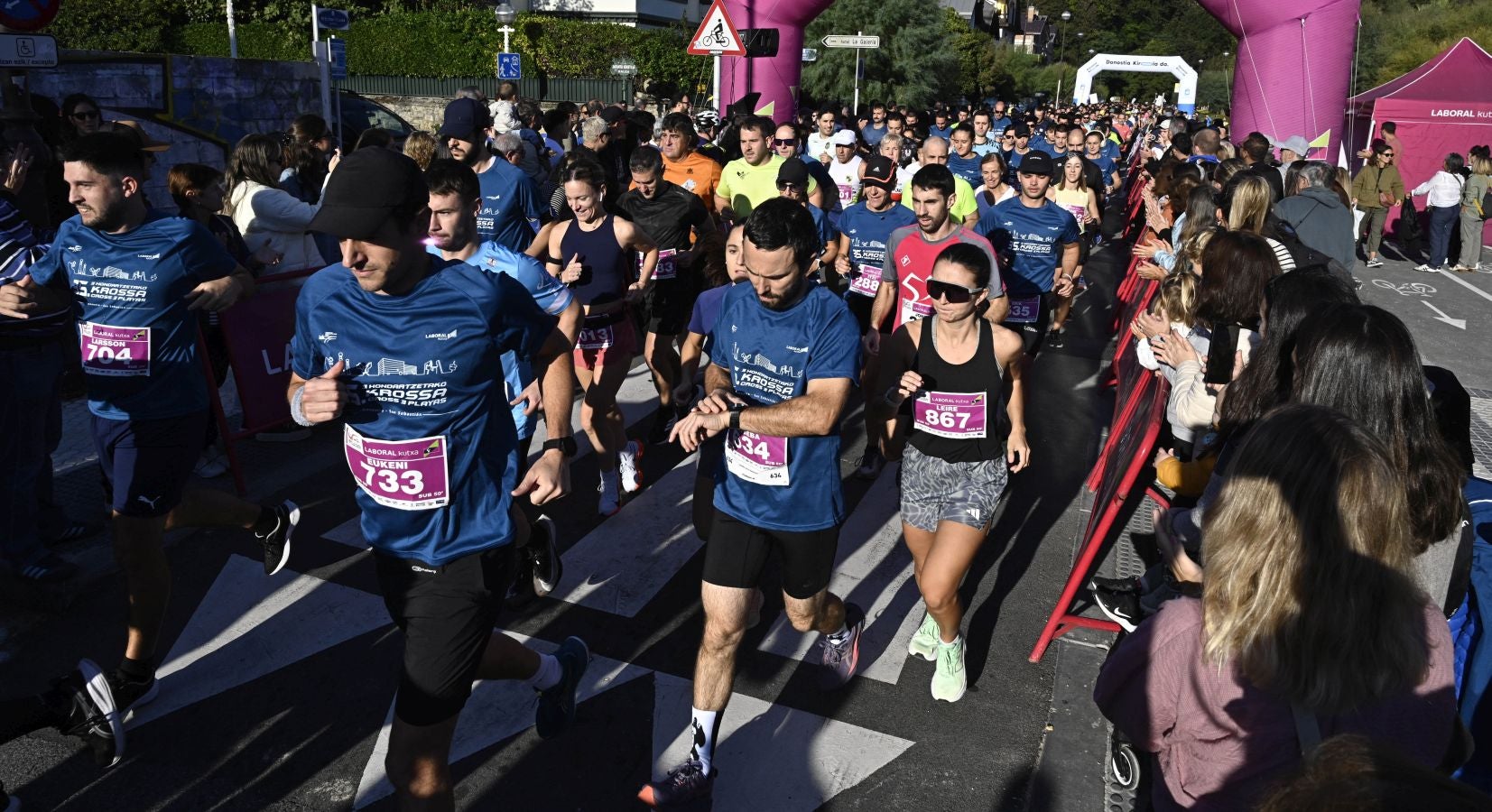 Sol y buen ambiente en el Cross 3 playas