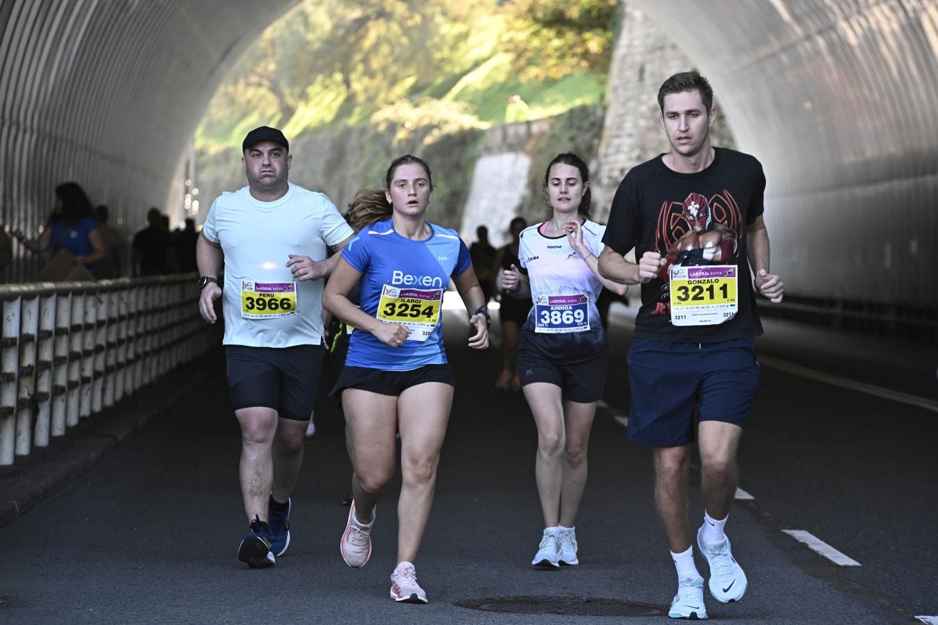 Sol y buen ambiente en el Cross 3 playas