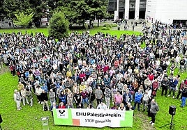 Concentración en apoyo a Palestina y contra el genocidio celebrada el pasado 29 de septiembre en el campus donostiarra de la UPV.