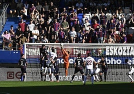Con el empate del domingo en Ipurua frente al Castellón el Eibar es el segundo equipo que más rédito obtiene de los duelos en su estadio.
