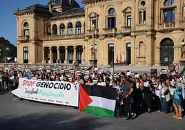 Manifestación a favor de Palestina con presencia de todos los sindicatos.