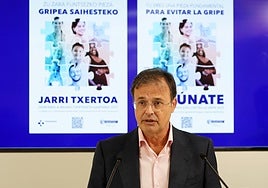 El consejero de Salud ofrecerá una conferencia en el Topic este lunes