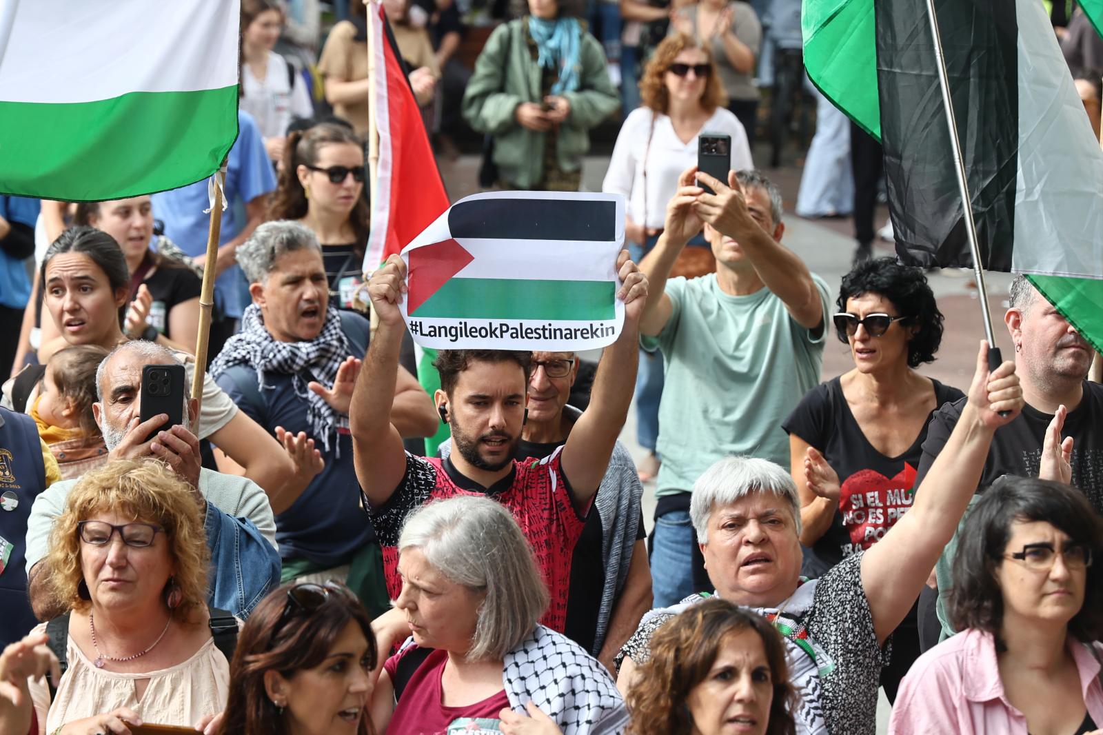 Manifestación en Donostia en apoyo a Palestina