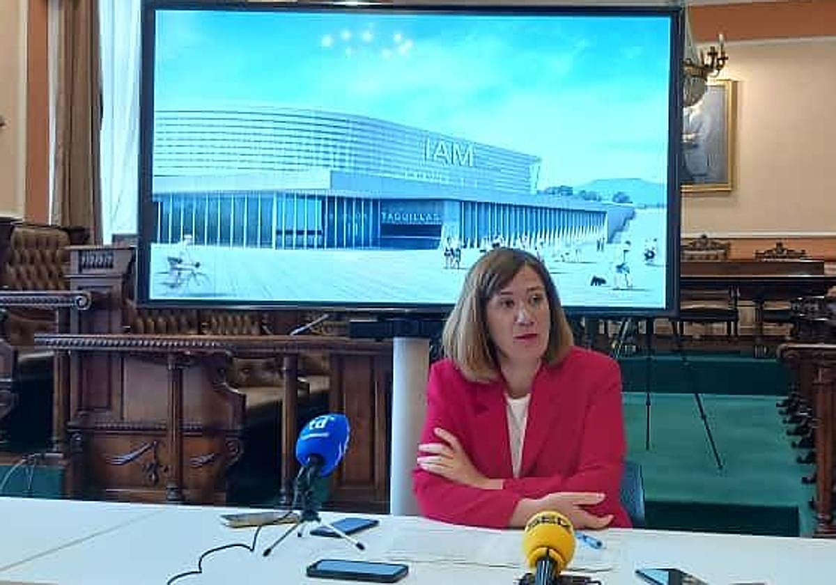 La alcaldesa de Irun, Cristina Laborda, ha anunciado la adjudicación de la redacción del proyecto básico del IAM.