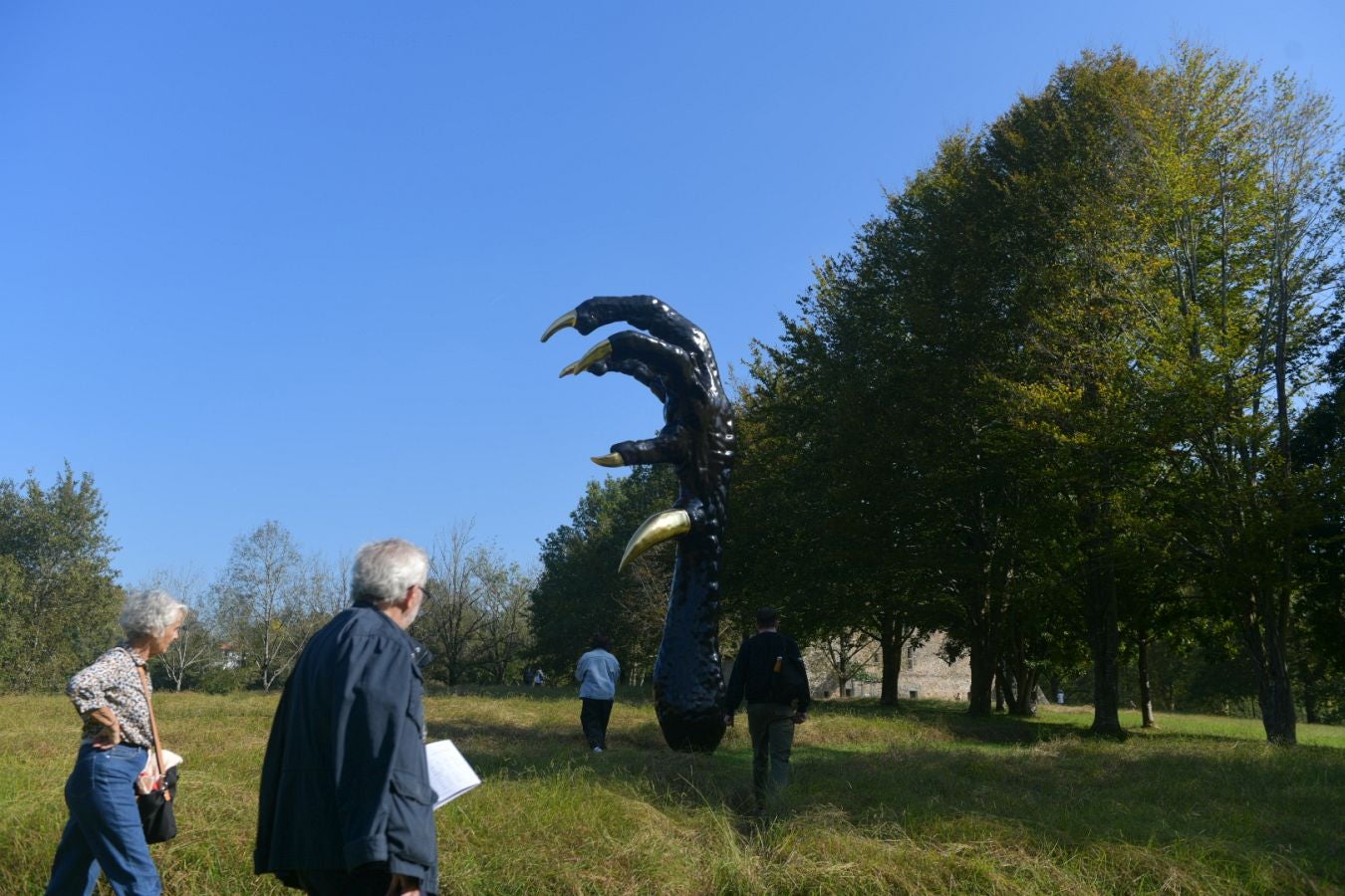 Las gallinas, en el epicentro de Chillida Leku
