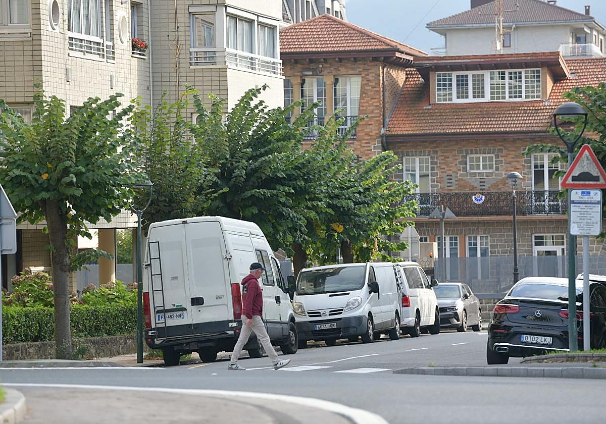 Vista de la comisaría de la Ertzaintza en Zarautz.