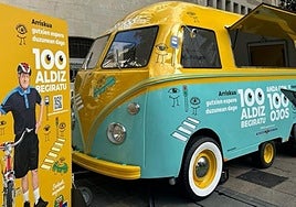 Una llamativa furgoneta customizada desplegará un stand informativo y actividades interactivas en la plaza.