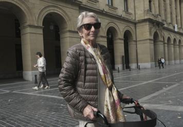 «Algunas aceras están bien rebajadas, pero hay otras que no»