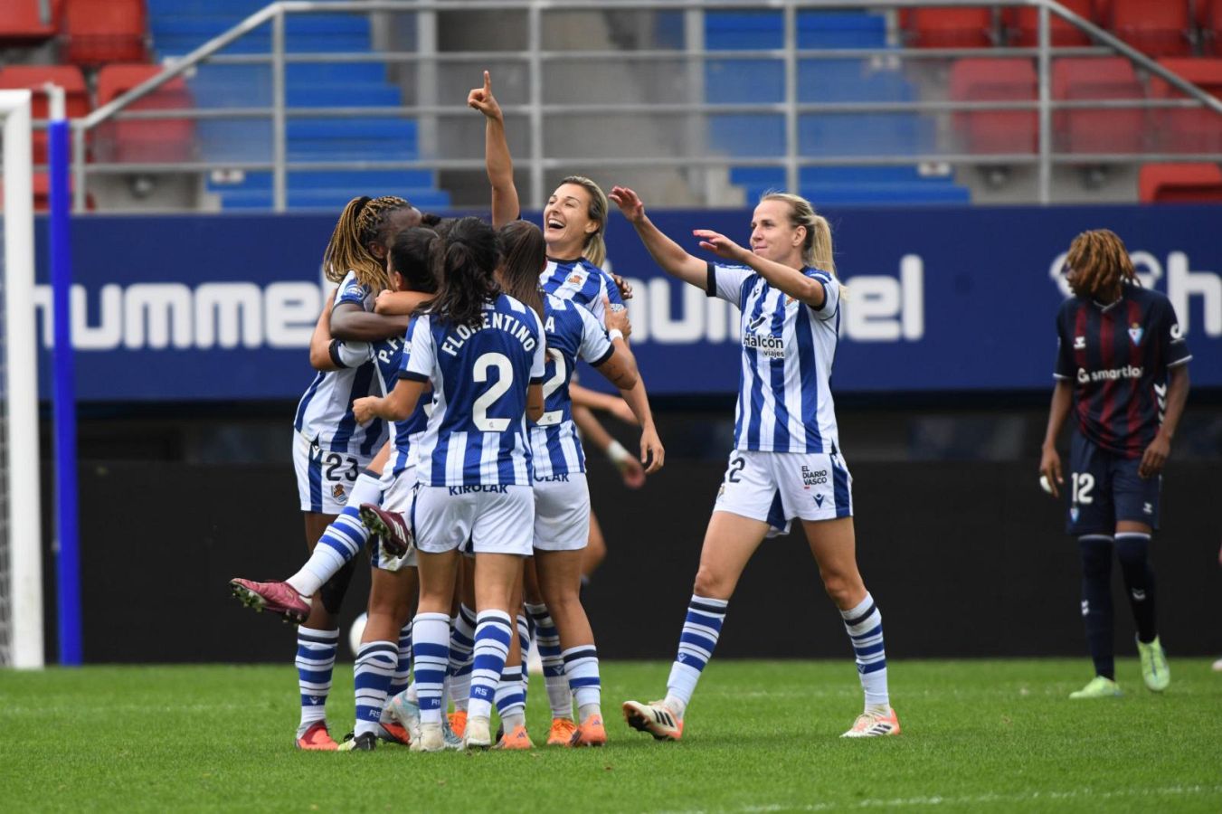 Exhibición de la Real en el derbi