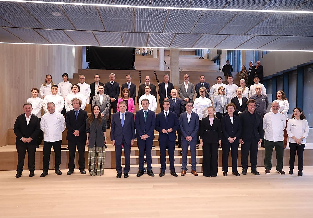 Foto de familia en la inauguración del GOe.