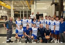 Presentación oficial del equipo, realizada ayer por la tarde, en las instalaciones de Talleres Mecánicos Telleria.