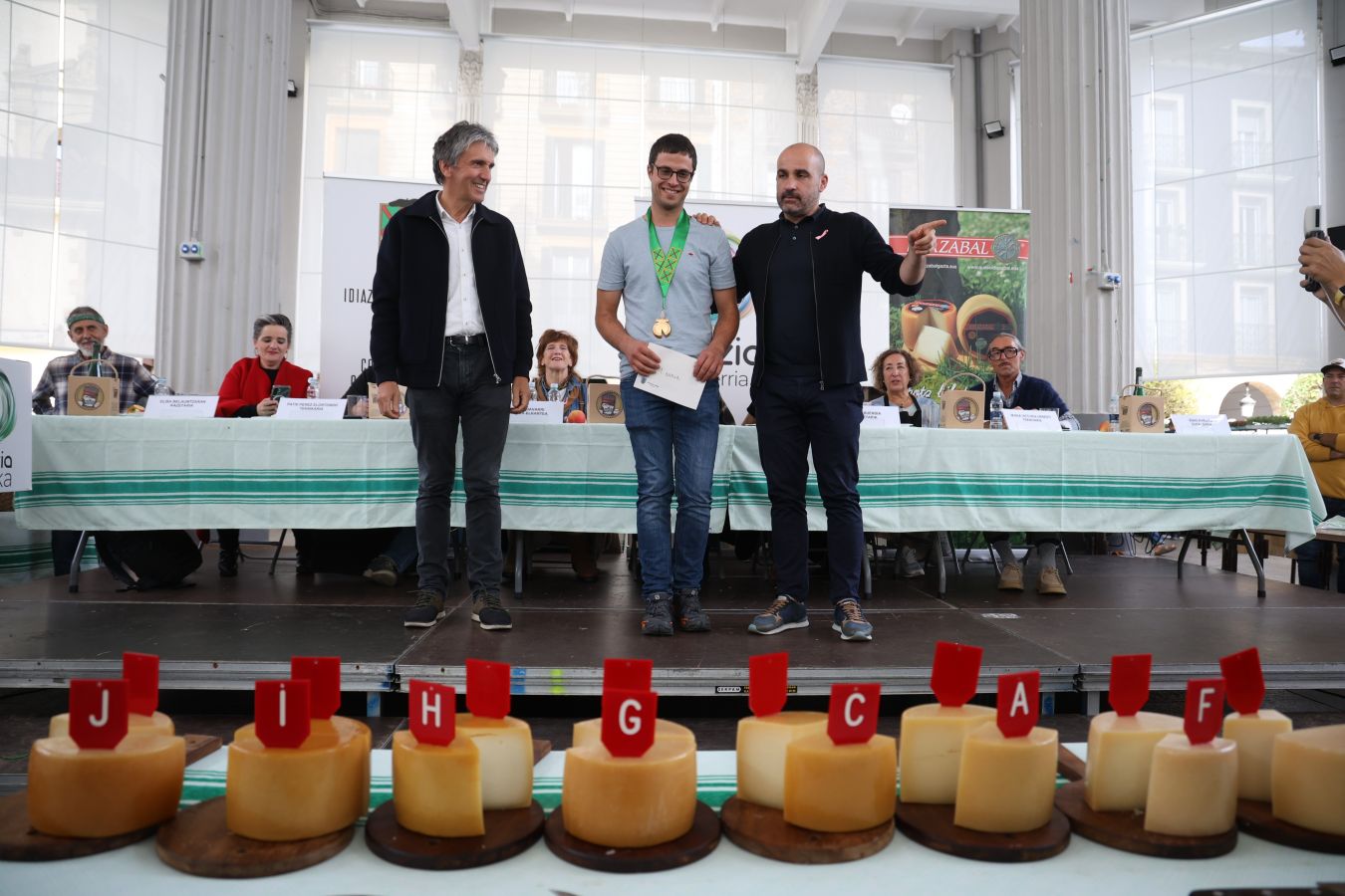 El queso de Kortaria de Lekaroz revalida su título de campeón