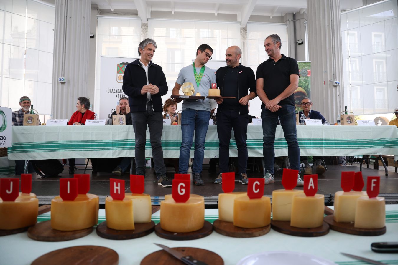 El queso de Kortaria de Lekaroz revalida su título de campeón