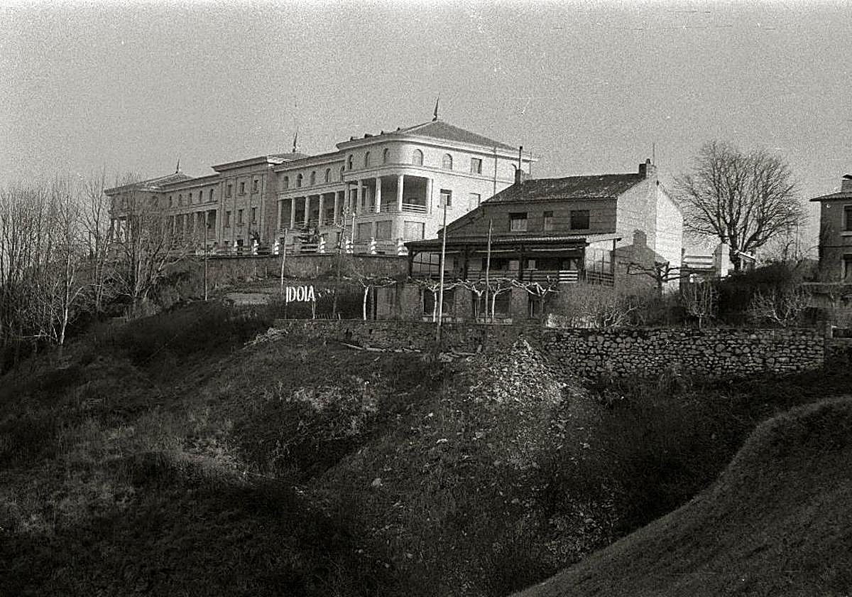 La clínica de San Juan de Dios, en los años 60.