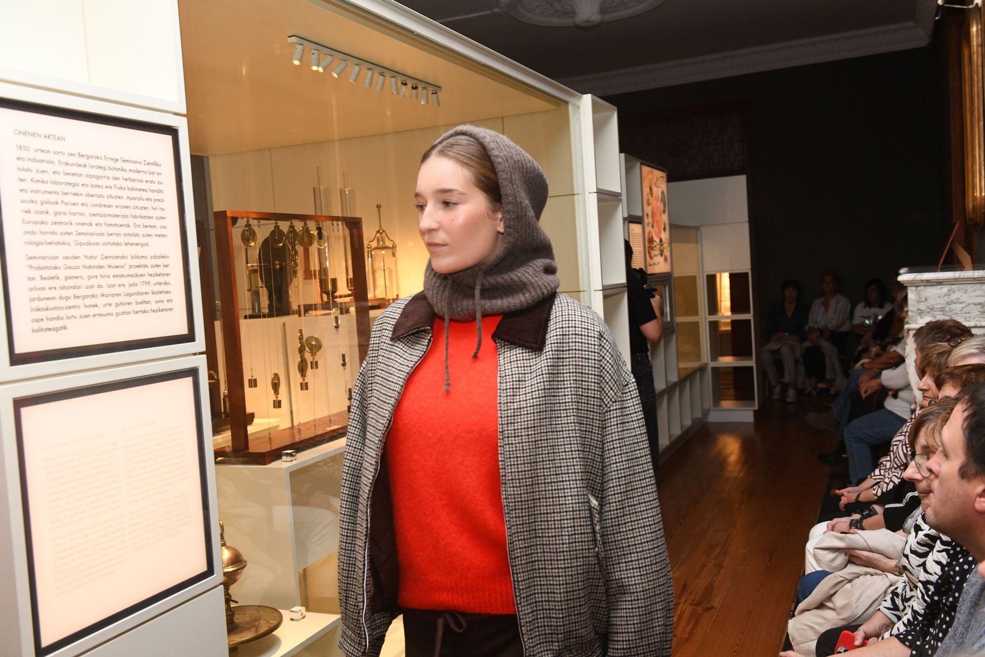 Fashion show en el Laboratorium Museoa de Bergara