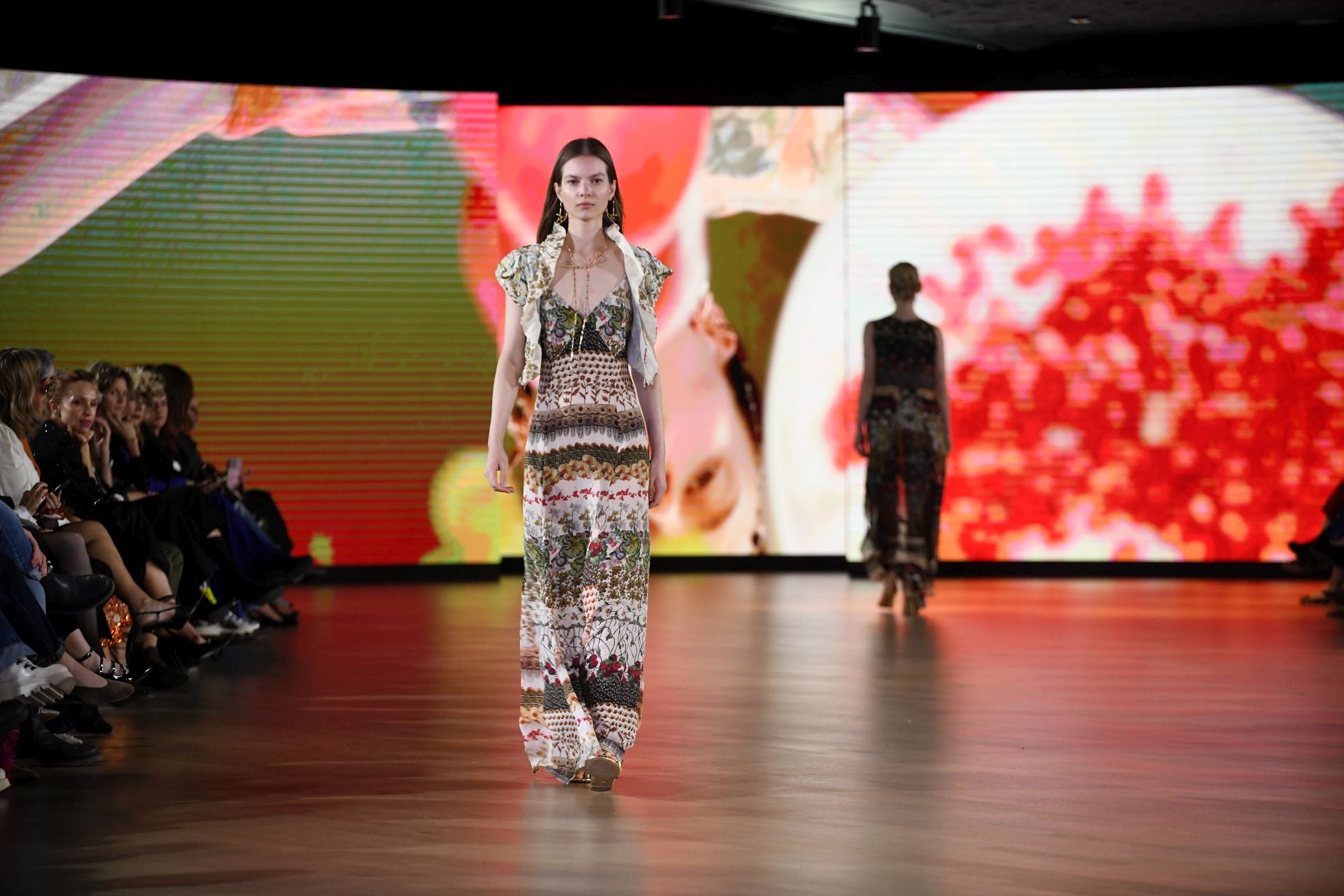 Desfile de Ailanto y CLARO Couture en el Museo Balenciaga