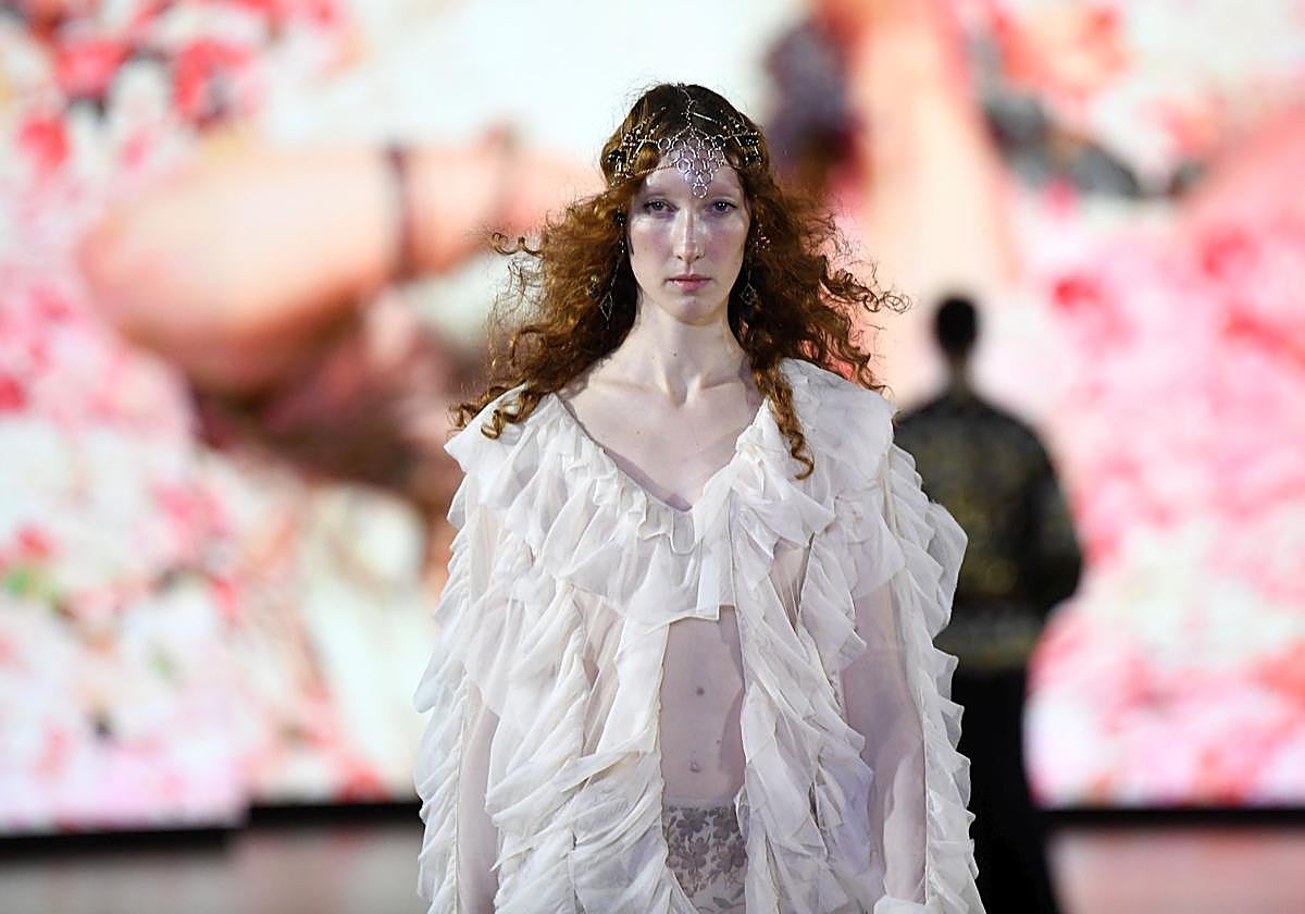 Desfile de Ailanto y CLARO Couture en el Museo Balenciaga