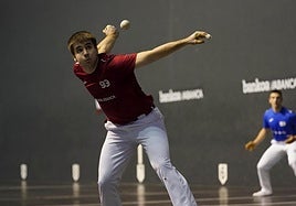 Oihan Etxeberria parte con ambición desde Soraluze.