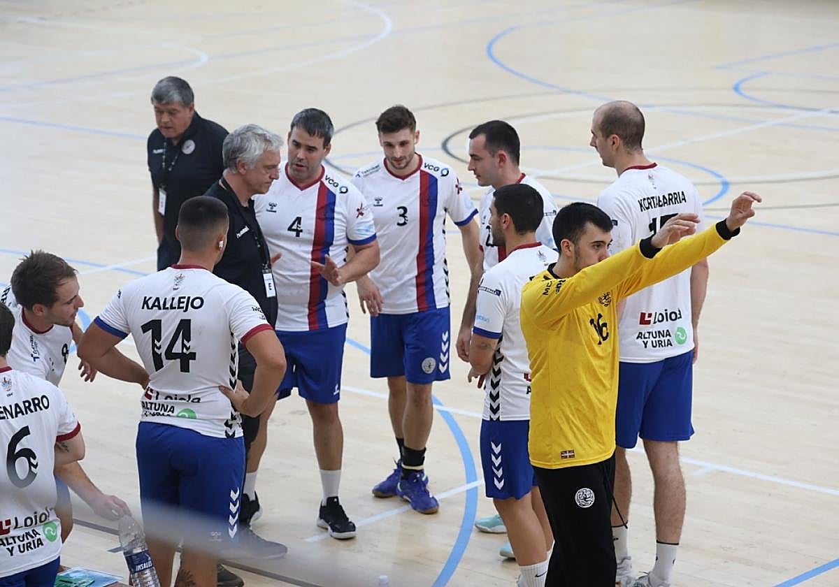 El Eibar Eskubaloia sénior masculino viaja mañana a Pamplona para enfrentarse al BM Loyola.