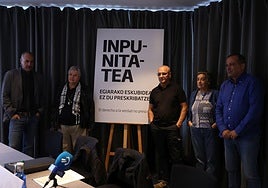 Aiert Larrarte, Marilo Gorostiaga, Pello Alcantarilla, Mertxe Gonzalez Portillo y Agus Hernan, hoy en Donostia.