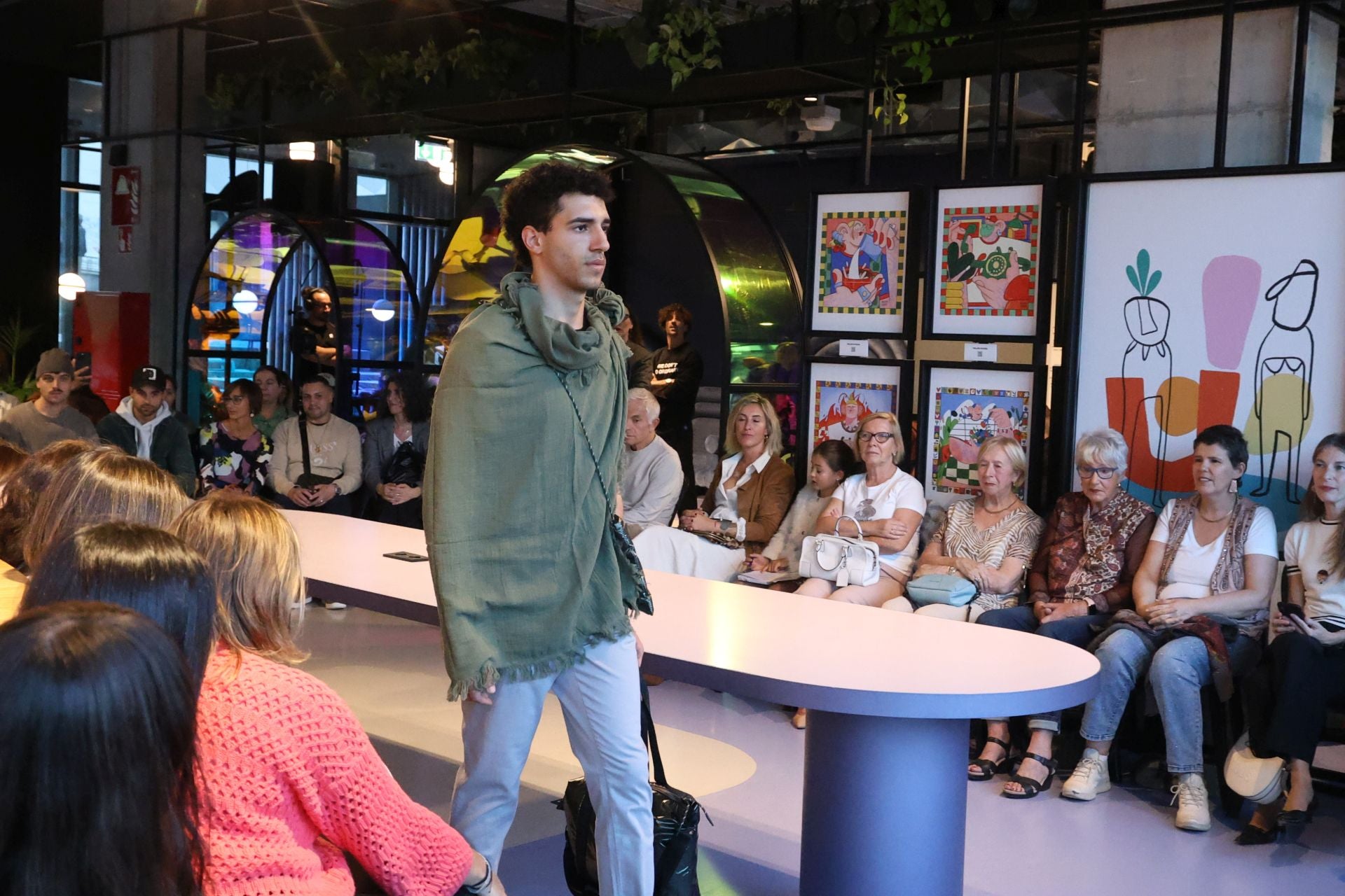 Una veintena de comercios y marcas donostiarras presenta sus propuestas en The Social Hub