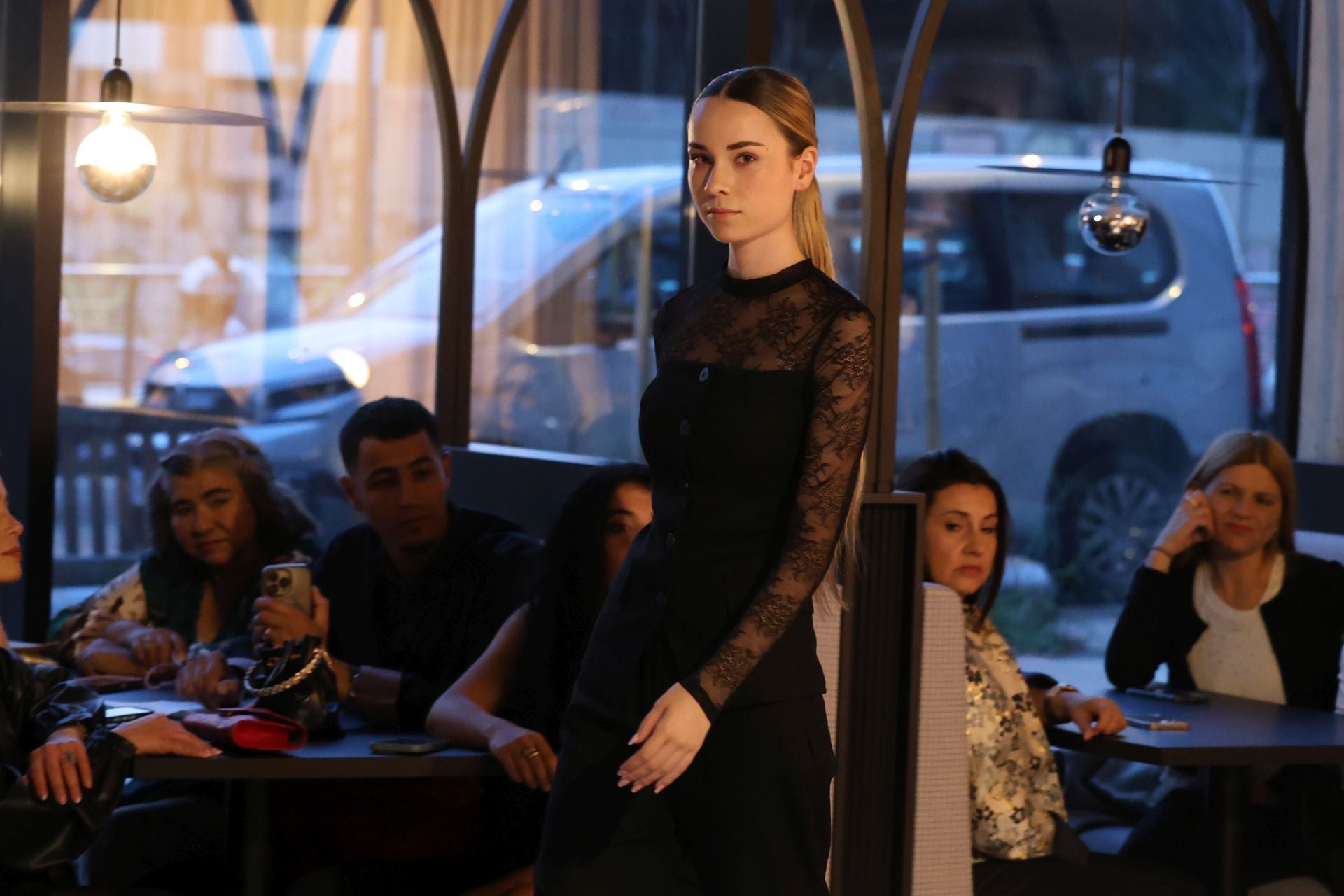 Una veintena de comercios y marcas donostiarras presenta sus propuestas en The Social Hub