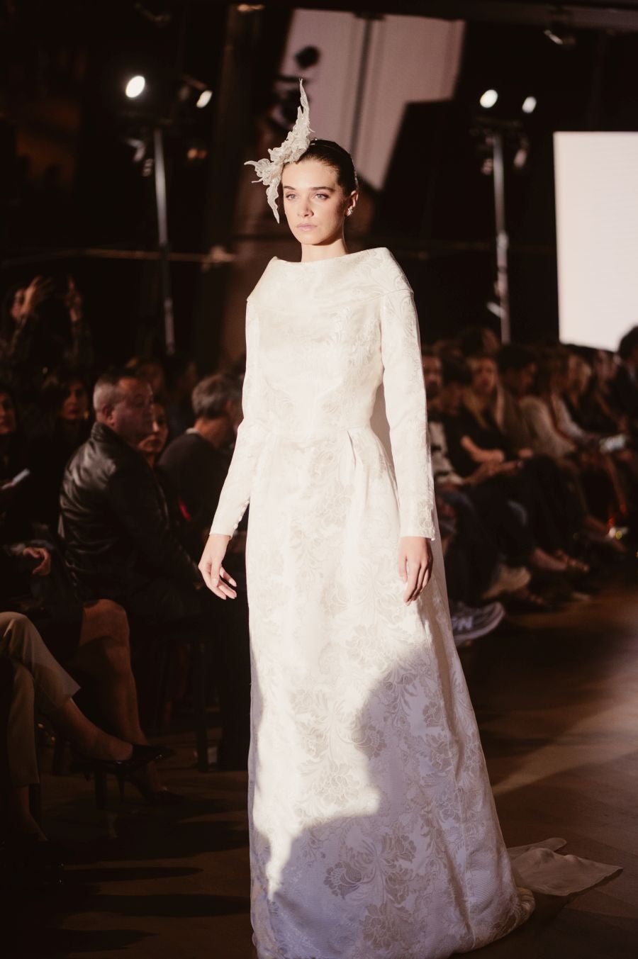 Arquitectura y poesía en el desfile de CLARO Couture