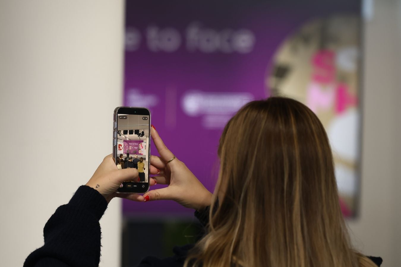 Una charla sobre el éxito en DV Gunea