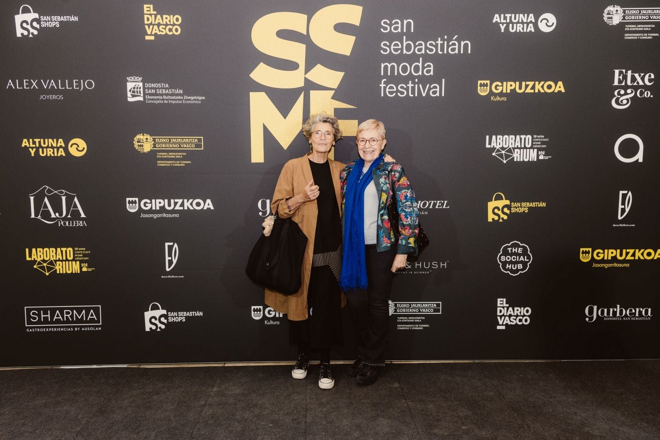 Desfile de Noventa Grados en SSMF