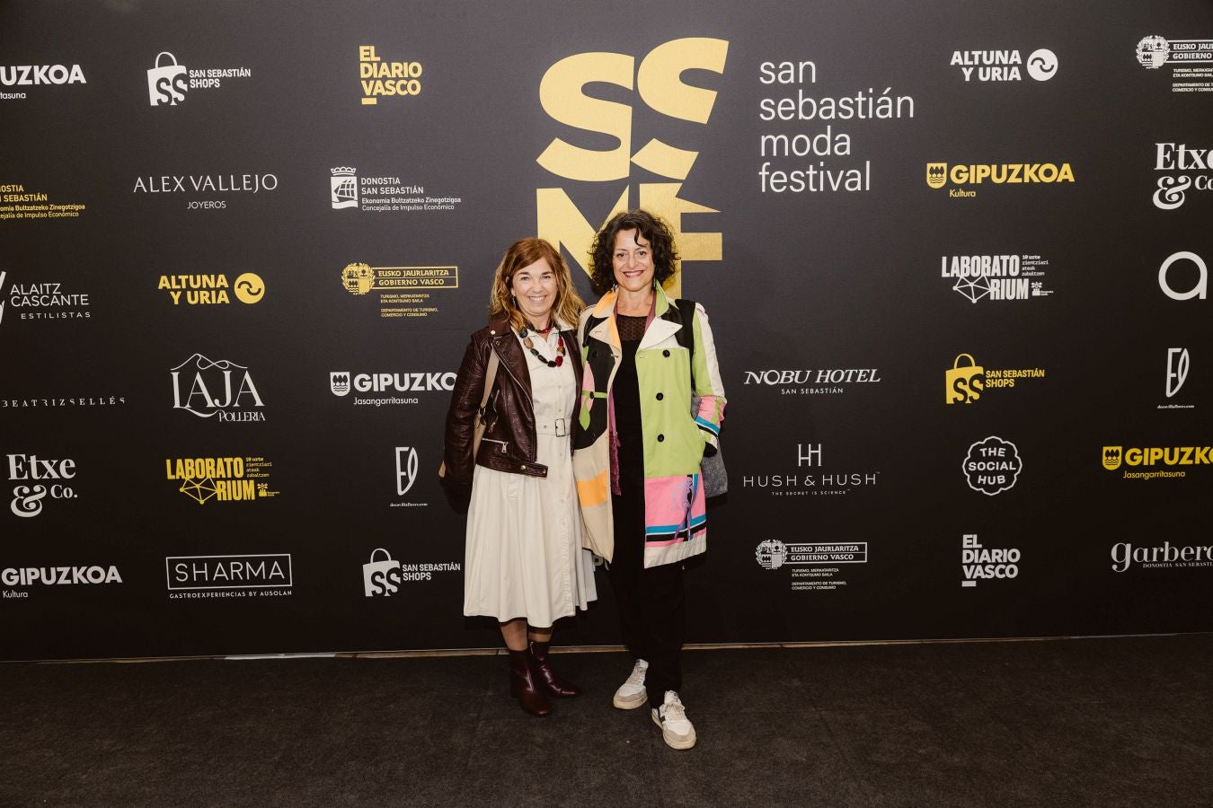 Desfile de Noventa Grados en SSMF