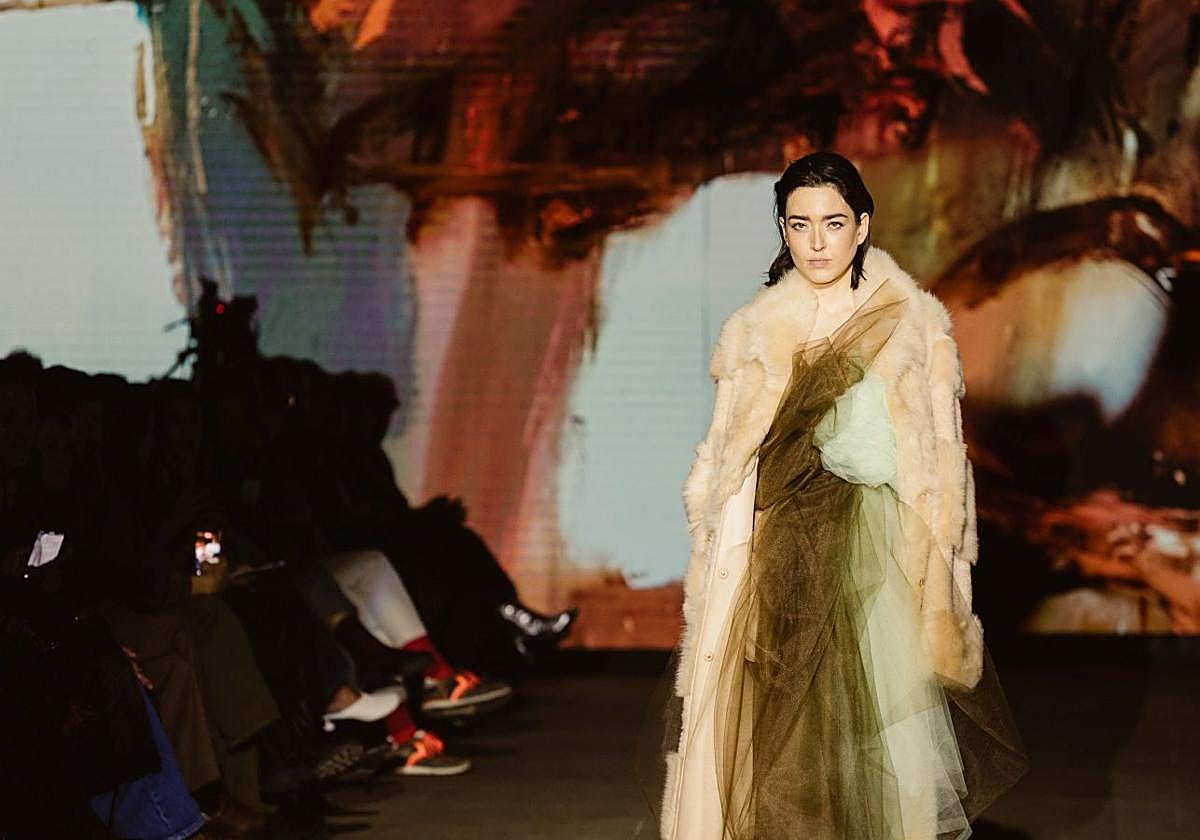 Desfile de Noventa Grados en SSMF