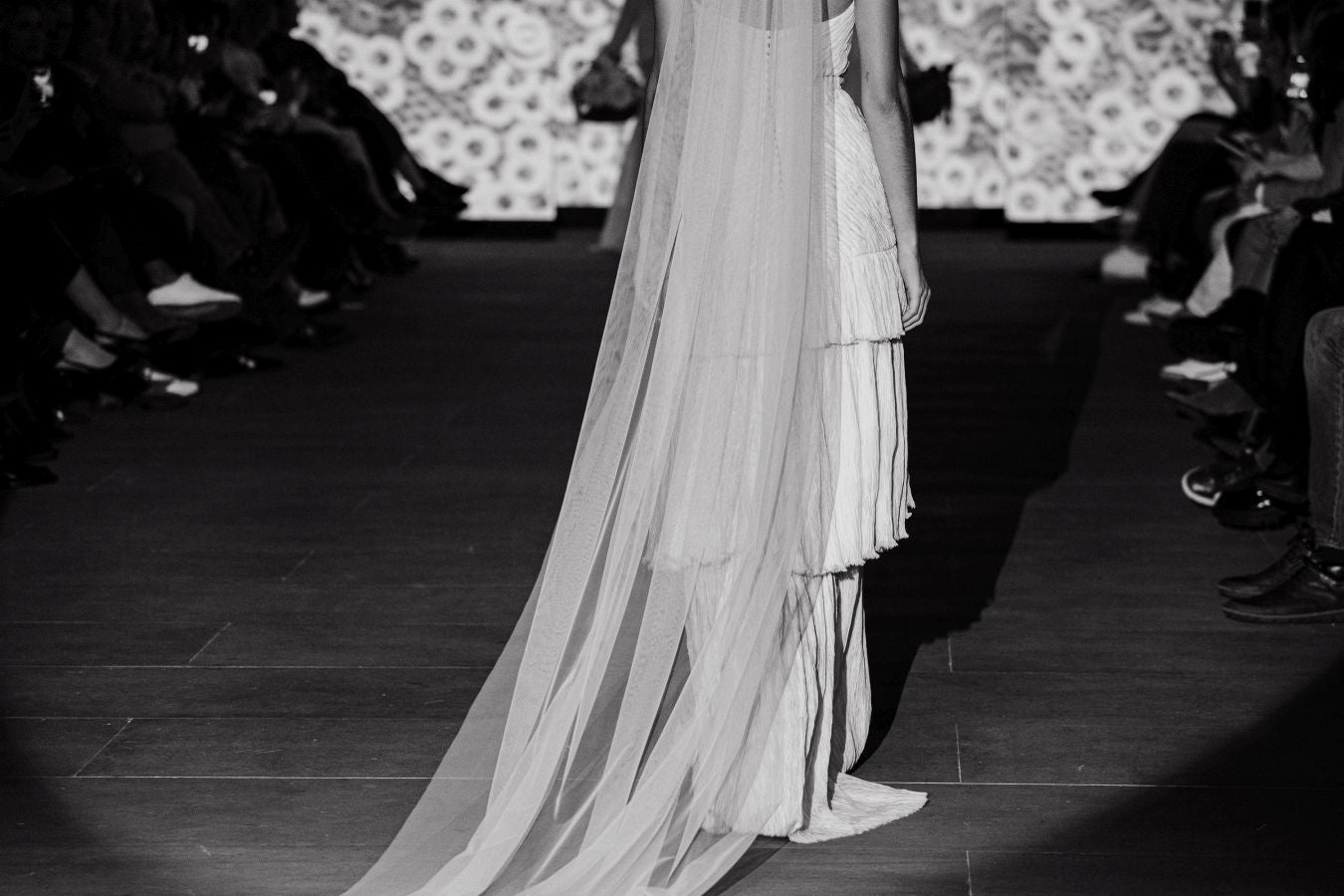 Alicia Rueda luce sus vestidos en San Telmo