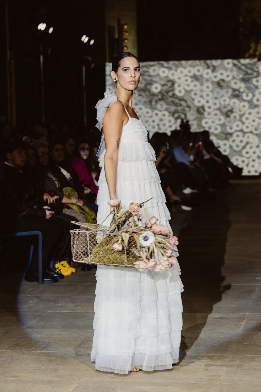 Alicia Rueda luce sus vestidos en San Telmo