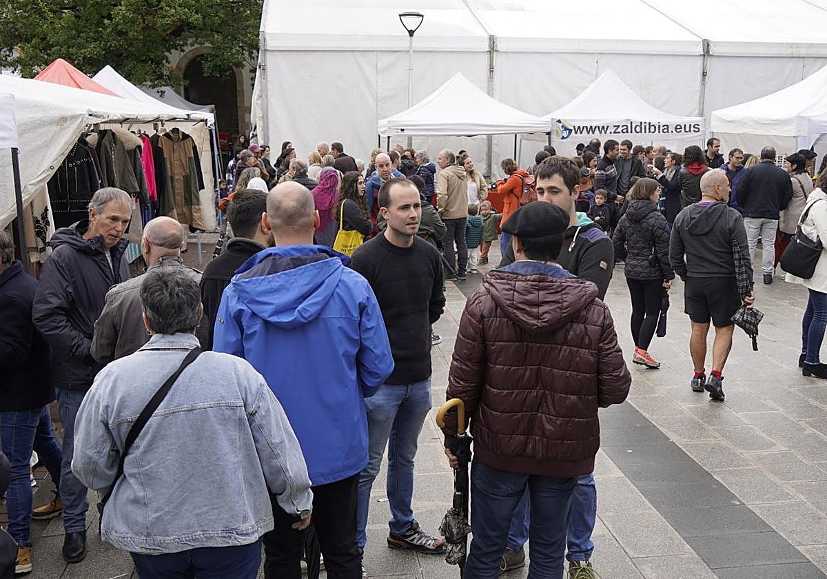 Ardiki egun bikaina Zaldibian