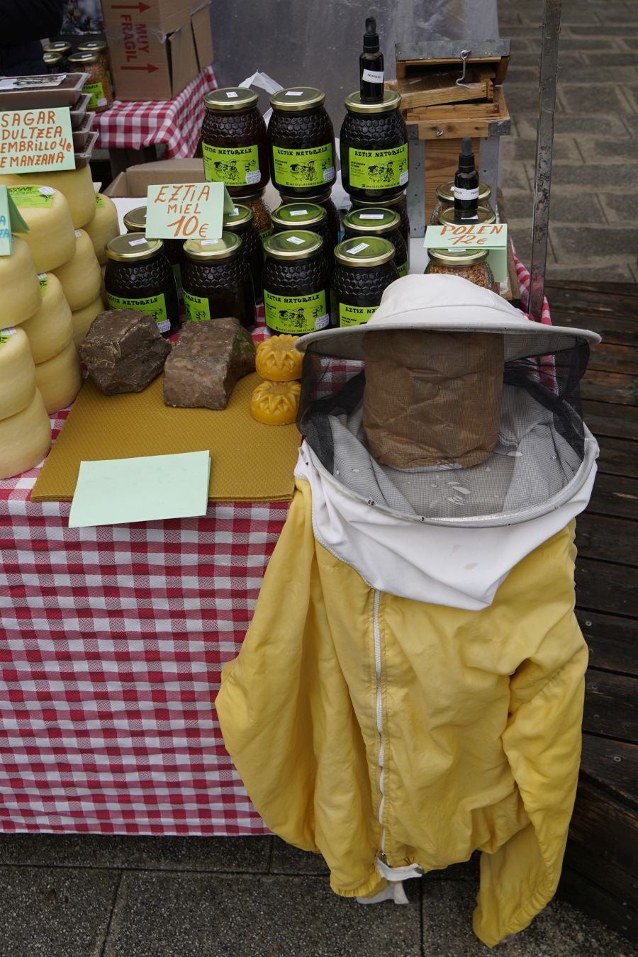 Ardiki egun bikaina Zaldibian