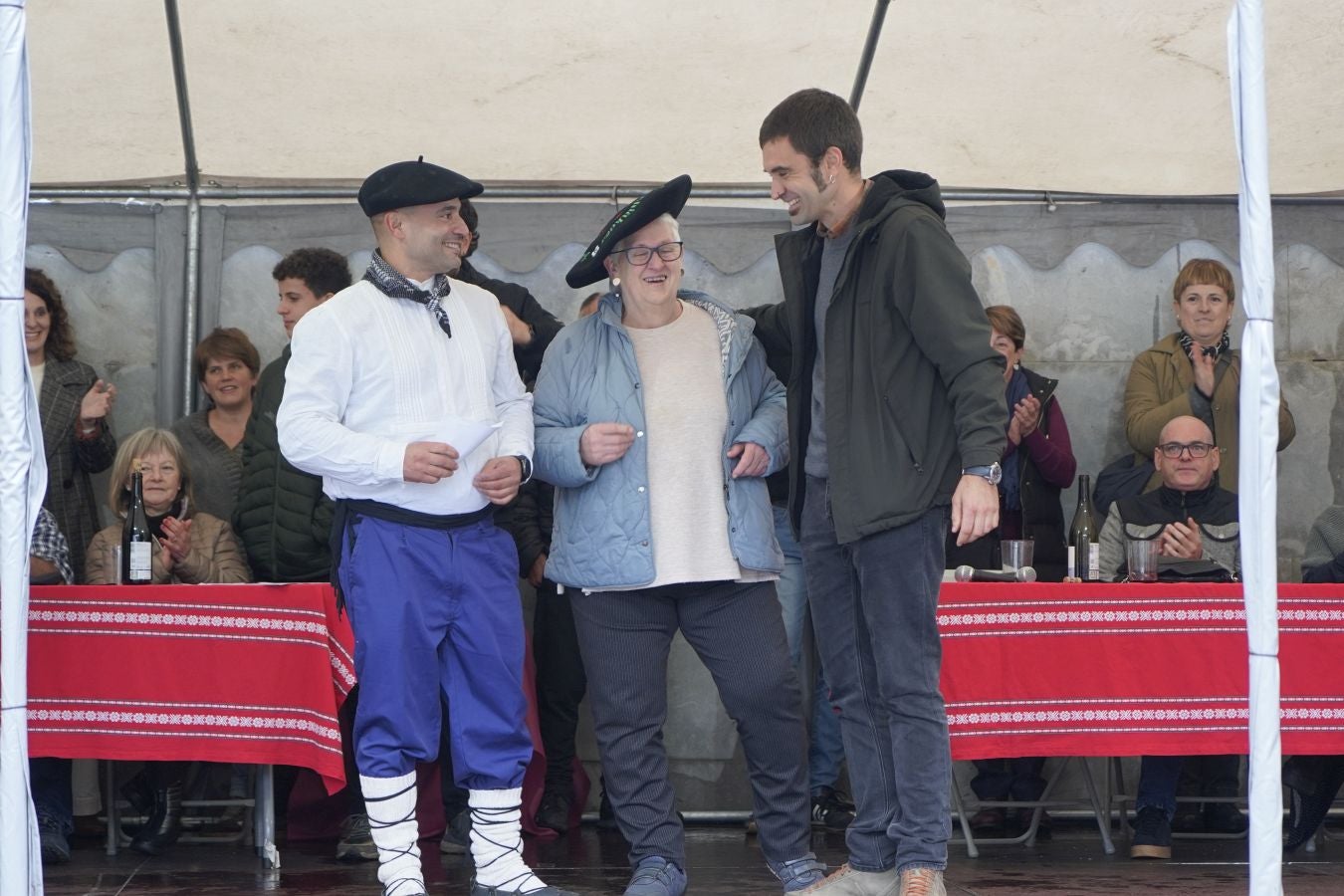 Ardiki egun bikaina Zaldibian