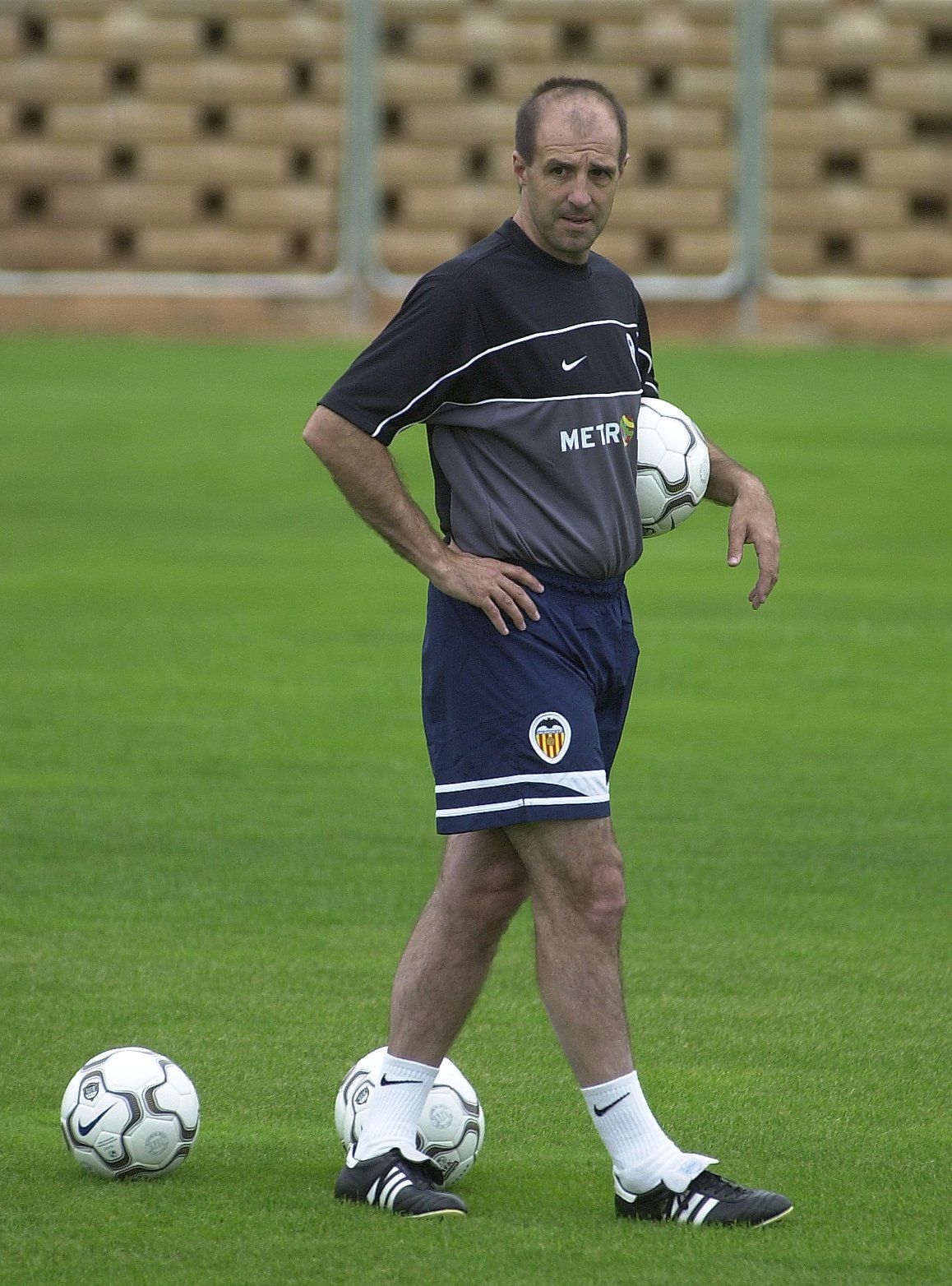 Ochotorena, en un entrenamiento del Valencia