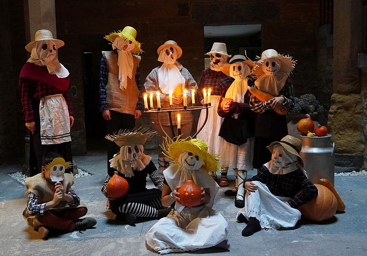 Programa: Gipuzkoa, preparada para la Gau Beltza, de calabazas a akelarres