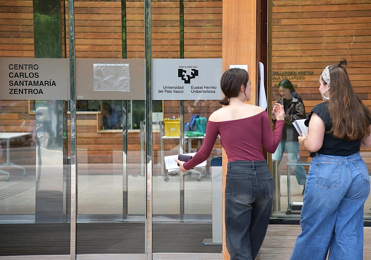 La UPV/EHU pide al Gobierno vasco que aumente su financiación un 50% hasta los 607 millones de euros